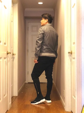 「BALENCIAGA」｜「アイテム（スリッポン）」を使った、bearofgodさん（メンズ・173cm）の春コーディネート
