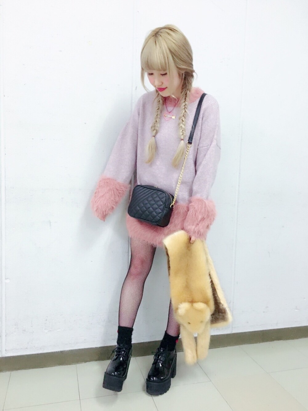 dazzlin♡シャギー切替チュニック dazzlin（ダズリン）の「【P】シャギー切替ニットチュニック（）」 - WEAR