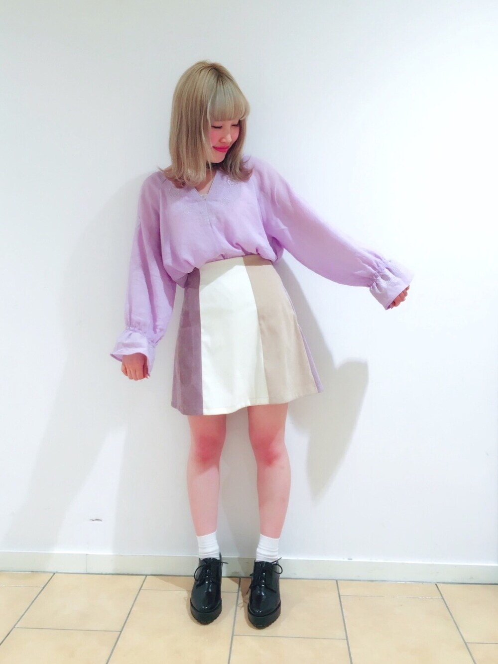 「はるコーデ、パッチワーク、ラベンダーカラー、ラベンダー、紫、フレアスリーブ、刺繍」｜「archivesのアイテム（シャツ/ブラウス、パープル系）」を使った、ゆきみさん（レディース・153cm）の春コーディネートの1枚目の写真