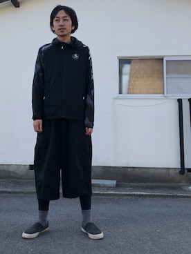 「サッカー」｜「アイテム（スリッポン）」を使った、ま〜し〜さん（メンズ・177cm）の春コーディネート
