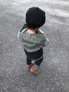 「NEEDLE WORK（ニードルワーク）のアイテム」を使った、KeeeTさん（キッズ・80cm）の秋コーディネート