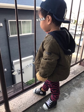 「1歳半」｜「アイテム（ジャケット/アウター）」を使った、KeeeTさん（キッズ・80cm）の冬コーディネート
