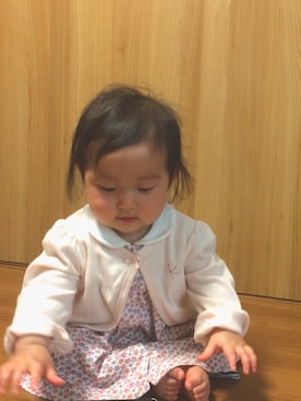 「9ヶ月」｜「アイテム（シャツワンピース）」を使った、がーるさん（キッズ・70cm）の春コーディネート