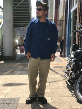 「アイテム（Tシャツ/カットソー、ブルー系）」を使った、omata takayaさん（メンズ・172cm）の春コーディネート