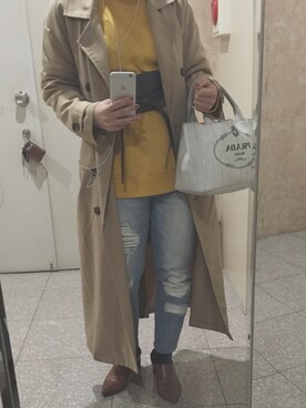 「プラダ」｜「アイテム（スウェット）」を使った、マナミさん（レディース・157cm）の春コーディネート