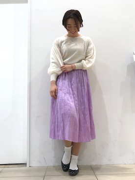 「earth music&ecology（アースミュージックアンドエコロジー）のアイテム（バレエシューズ、ブラック系）」を使った、Konno Ayumiさん（レディース・167cm）の冬コーディネート