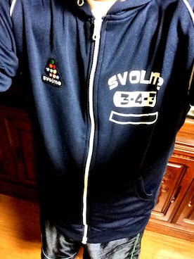 「svolme（スヴォルメ）のアイテム」を使った、Ferragamoさん（メンズ・172cm）の秋コーディネート