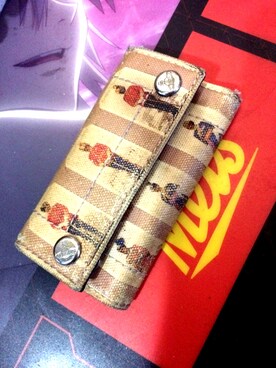 「Vivienne Westwood（ヴィヴィアンウエストウッド）のアイテム（キーケース/キーアクセサリー）」を使った、Ferragamoさん（メンズ・172cm）の春コーディネート