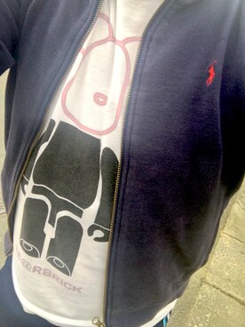 「BE@RBRICK（ベアブリック）のアイテム」を使った、Ferragamoさん（メンズ・172cm）の秋コーディネート