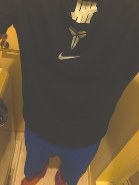 「KOBE（コービー）のアイテム」を使った、Ferragamoさん（メンズ・172cm）の秋コーディネート