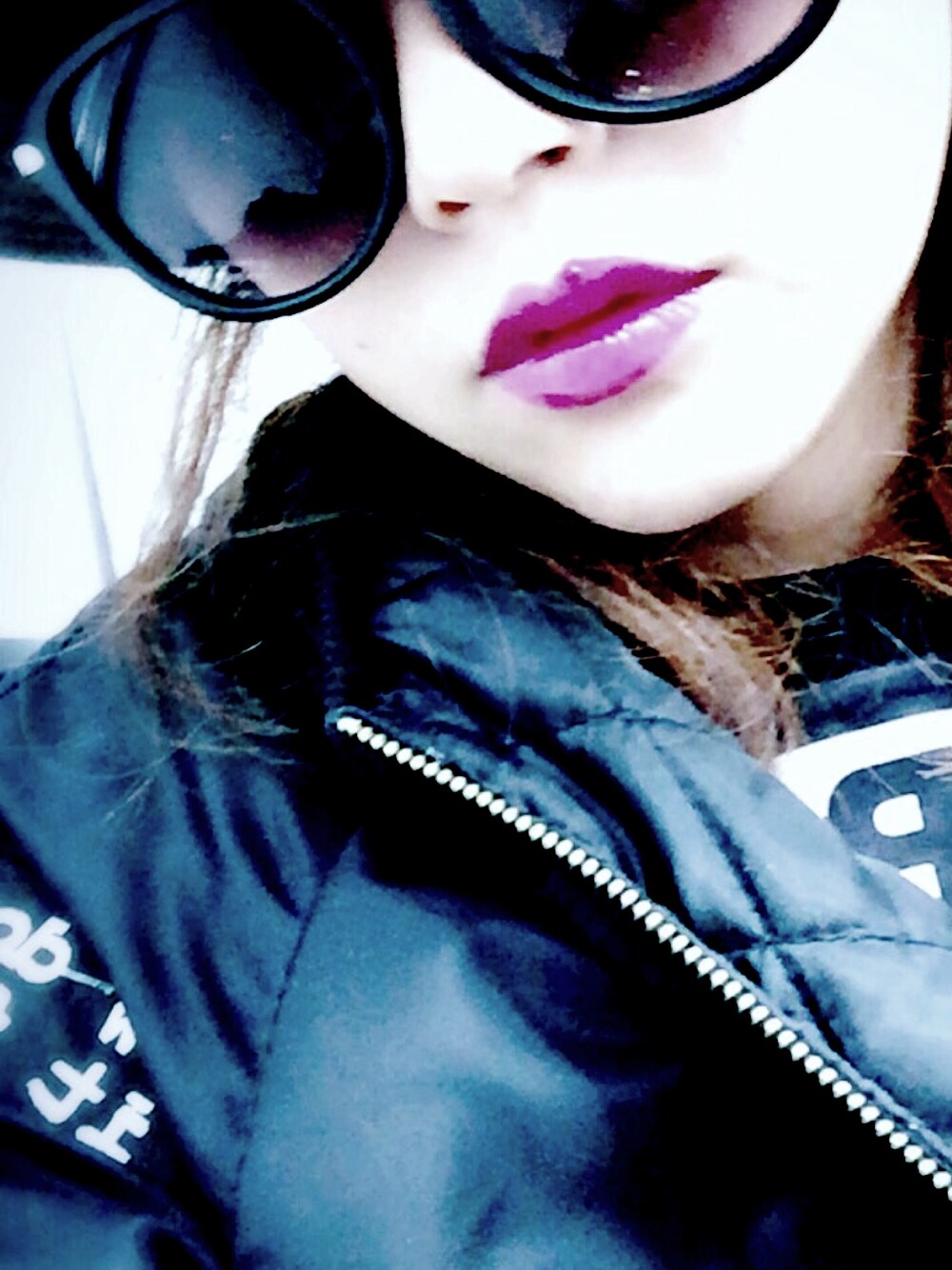 「エッジィ、STYLE、LOVE、rouge、chanel、お気に入り、the only armor、私の、セレクトブランド」｜「Championのアイテム（ハット、グレー系）」を使った、Yurie Aidaさん（レディース・170cm）の冬コーディネートの1枚目の写真