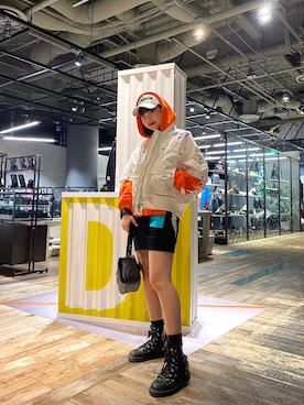 「DIESEL（ディーゼル）のアイテム（ミリタリージャケット）」を使った、Hanaさん（レディース・164cm）の春コーディネート