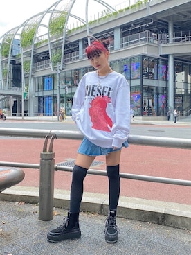 「DIESEL（ディーゼル）のアイテム（スカート）」を使った、Hanaさん（レディース・164cm）の秋コーディネート