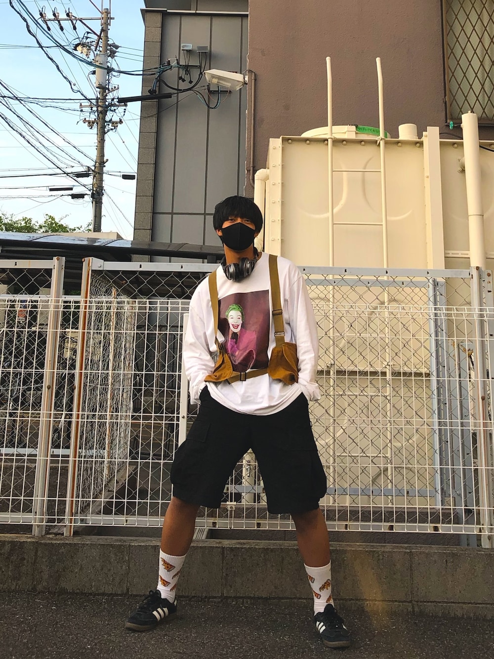 「ロンT、古着MIX、ラクチンコーデ」｜「Bacheraのアイテム（ベスト、ブラウン系）」を使った、taizo0616さん（メンズ・178cm）の春コーディネートの1枚目の写真