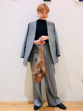 「ストレートパンツ」｜「アイテム（ノーカラージャケット）」を使った、erina.iさん（レディース・156cm）の春コーディネート