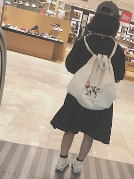 「メゾン キツネ(MAISON KITSUNE)」｜「アイテム（ワンピース/ドレス）」を使った、mooooocoさん（キッズ・120cm）の夏コーディネート