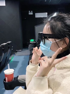 「V（ブイ）のアイテム」を使った、y.さん（レディース・168cm）の冬コーディネート