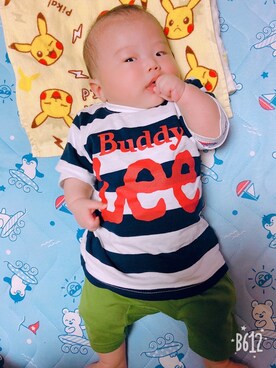 「BUDDY Lee（バディーリー）のアイテム（トップス）」を使った、ミサミサさん（キッズ・60cm）の春コーディネート