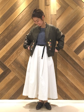 「春ニット」｜「アイテム（ナイロンジャケット）」を使った、クルミ  *＊さん（レディース・155cm）の春コーディネート