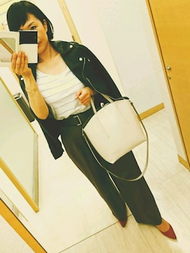 「肩掛け」｜「アイテム（ライダースジャケット）」を使った、sayuri☆さん（レディース・160cm）の秋コーディネート