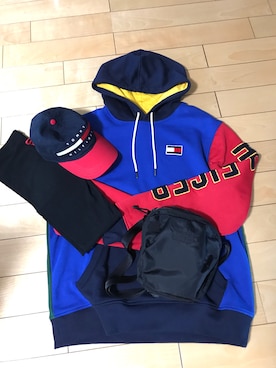 「TOMMY HILFIGER（トミーヒルフィガー）のアイテム（パーカー、その他）」を使った、asamiiiさん（レディース・158cm）の冬コーディネート