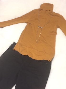 「UNIQLO（ユニクロ）のアイテム（ニット/セーター、イエロー系）」を使った、ぐで子さん（レディース・167cm）の冬コーディネート