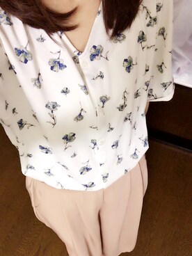 「Green　Parks（グリーンパークス）の・花柄カットブラウス（Tシャツ/カットソー、ホワイト系）」を使った、°＊さり＊°さん（レディース）の夏コーディネート