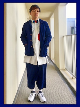 「アイテム（蝶ネクタイ、ブルー系）」を使った、うるぐすさん（メンズ・171cm）の冬コーディネート