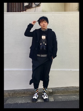「オールブラック」｜「アイテム（ダッフルコート）」を使った、うるぐすさん（メンズ・171cm）の冬コーディネート