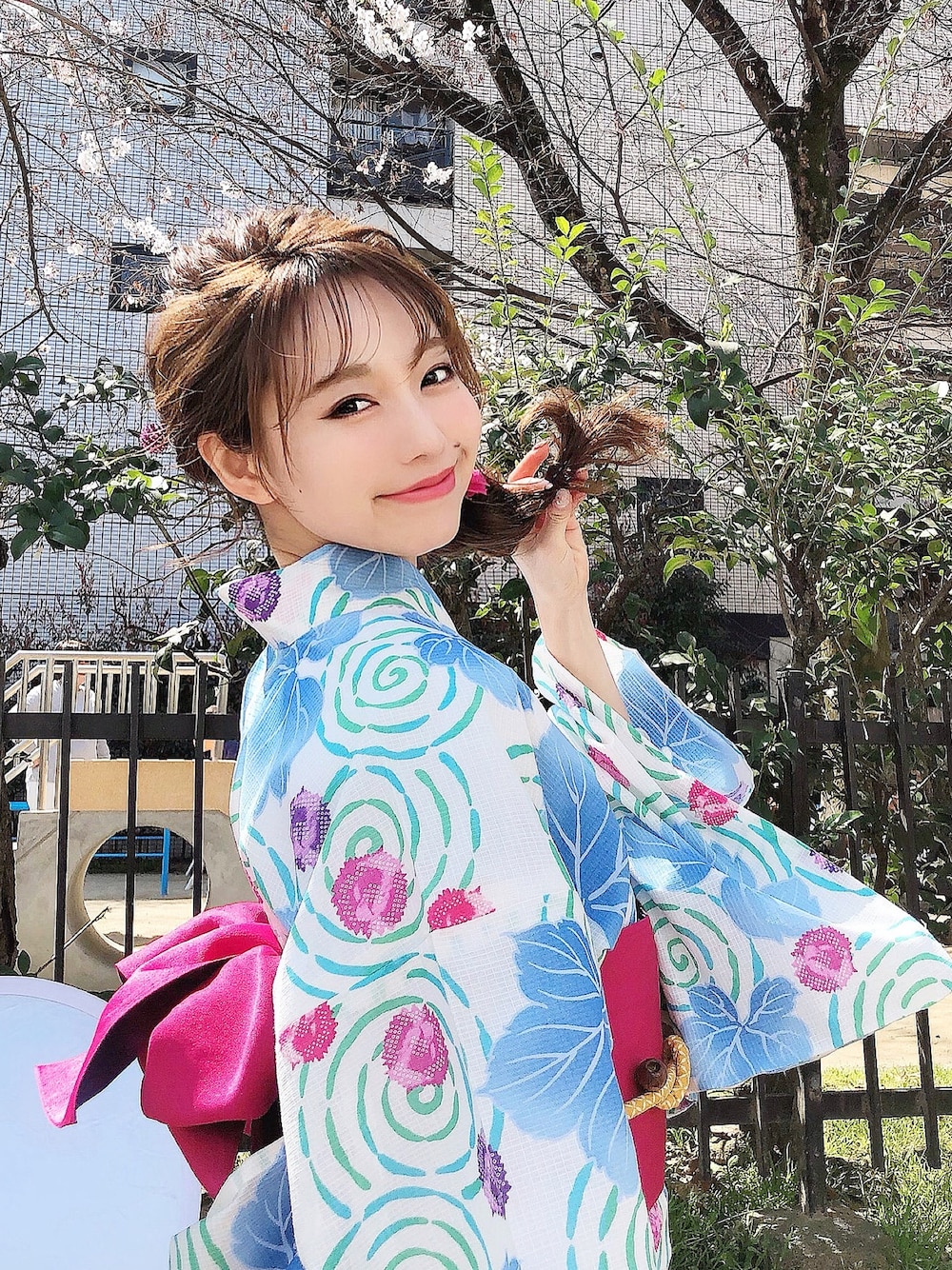 「浴衣、浴衣女子、浴衣コーデ、浴衣デート、浴衣ヘア、浴衣アレンジ、大人カジュアル、ブルー、ブルーコーデ」｜「風香のアイテム（浴衣、ブルー系）」を使った、🥀 白岩 まちこ さん（レディース・158cm）の春コーディネートの1枚目の写真