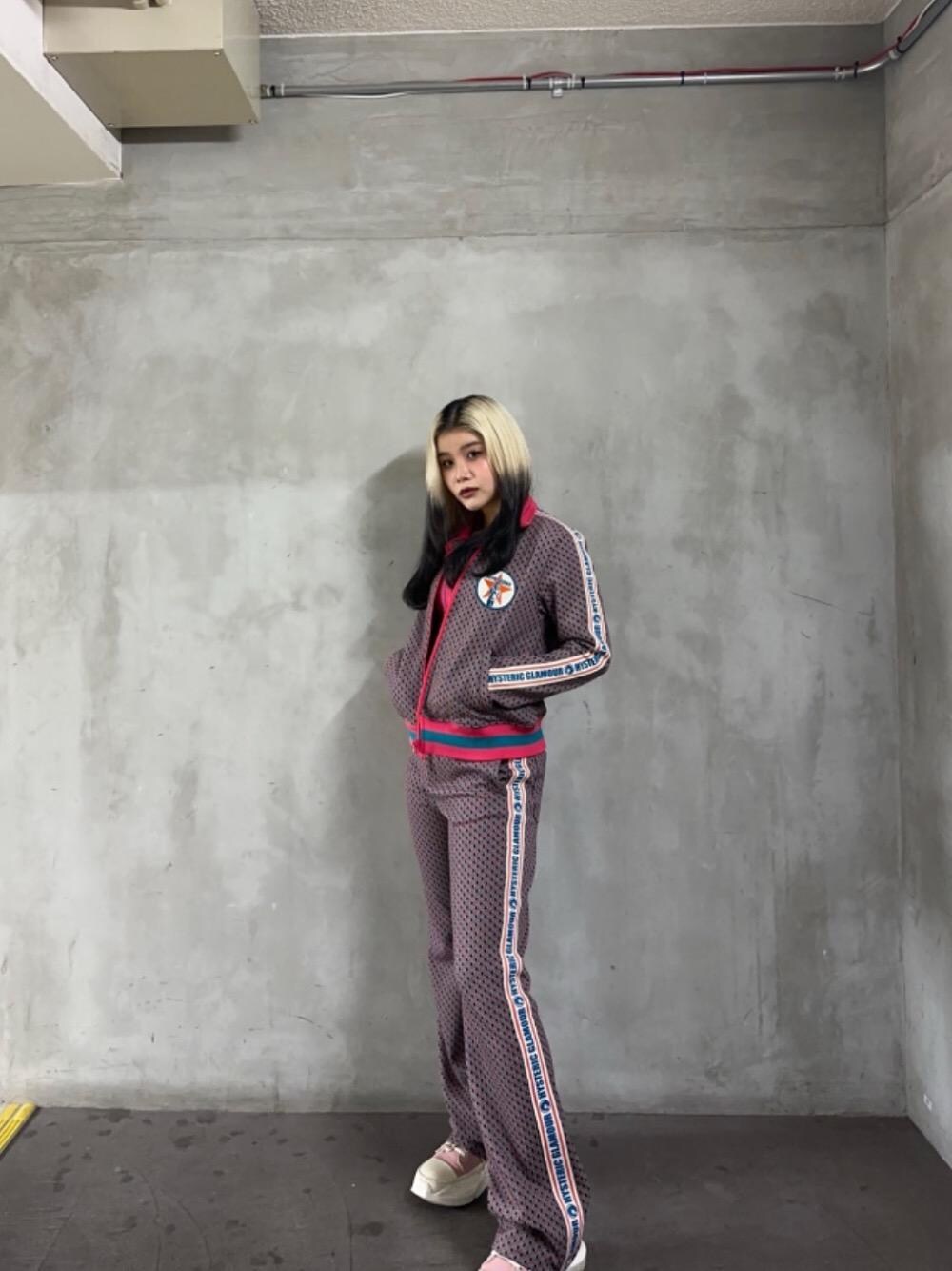 HG MONOGRAM柄ジャカード トラックジャケットを使ったショップスタッフ