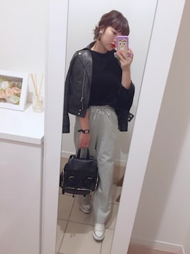 「ヘアアレンジ」｜「アイテム（ライダースジャケット）」を使った、mappyさん（レディース・162cm）の春コーディネート