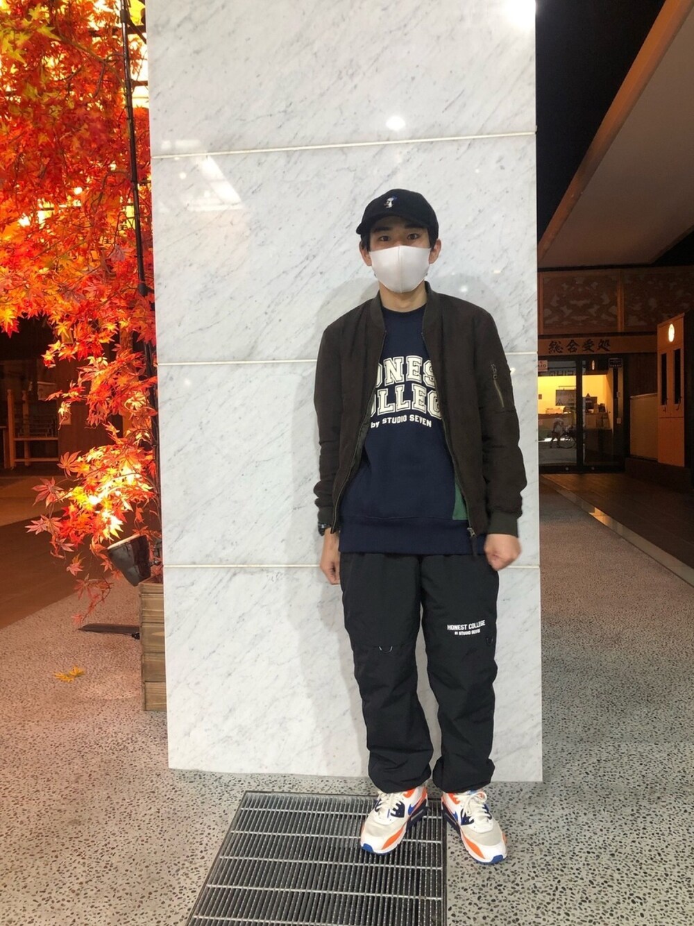 「秋コーデ」｜「STUDIO SEVENのアイテム（Tシャツ/カットソー、グリーン系）」を使った、まっちゃんさん（メンズ・164cm）の秋コーディネートの1枚目の写真
