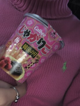 「じゃがりこのアイテム（その他、ピンク系）」を使った、る子さん（レディース・163cm）の冬コーディネート