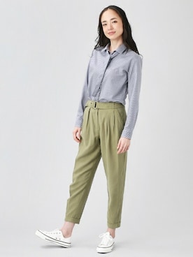 「アイテム（ビジネスシャツ）」を使った、TOKYO_SHIRTSさん（レディース・173cm）の冬コーディネート