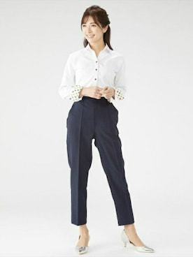「アイテム（ビジネスシャツ）」を使った、TOKYO_SHIRTSさん（レディース・166cm）の冬コーディネート