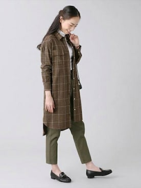 「ワーママコーデ」｜「アイテム（シャツワンピース）」を使った、TOKYO_SHIRTSさん（レディース・172cm）の冬コーディネート