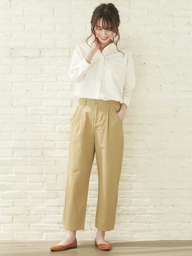 「アイテム（チノパンツ）」を使った、TOKYO_SHIRTSさん（レディース・170cm）の冬コーディネート