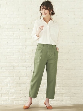 「アイテム（チノパンツ）」を使った、TOKYO_SHIRTSさん（レディース・170cm）の冬コーディネート
