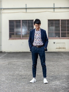 「アイテム（ビジネスシャツ）」を使った、TOKYO_SHIRTSさん（メンズ・180cm）の冬コーディネート