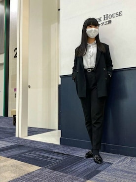 「アイテム（ビジネスシャツ）」を使った、TOKYO_SHIRTSさん（レディース・160cm）の冬コーディネート