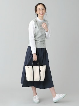 「アイテム（ベスト）」を使った、TOKYO_SHIRTSさん（レディース・173cm）の冬コーディネート