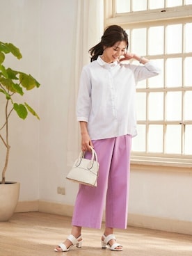 「アイテム（ビジネスシャツ）」を使った、TOKYO_SHIRTSさん（レディース・166cm）の春コーディネート