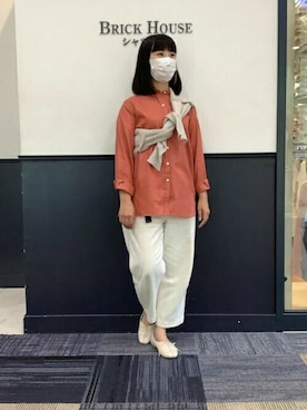 「アイテム（ビジネスシャツ）」を使った、TOKYO_SHIRTSさん（レディース・160cm）の秋コーディネート