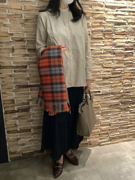 「アイテム（ストール/ショール）」を使った、TOKYO_SHIRTSさん（レディース・170cm）の秋コーディネート