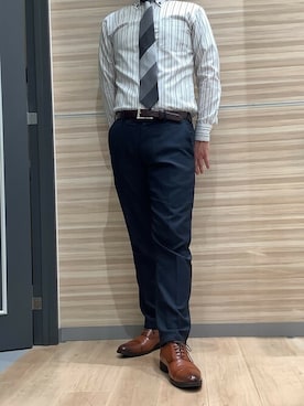 「アイテム（ビジネスシャツ）」を使った、TOKYO_SHIRTSさん（メンズ・172cm）の冬コーディネート