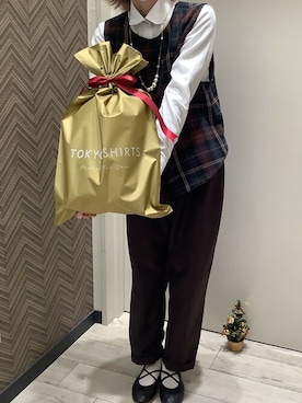 「アイテム（ビジネスシャツ）」を使った、TOKYO_SHIRTSさん（レディース・152cm）の冬コーディネート