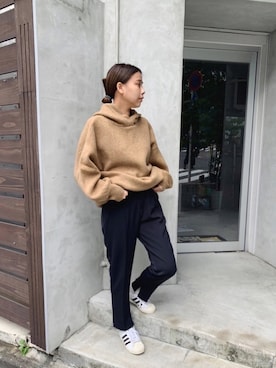 「ジーナシス」｜「アイテム（スラックス）」を使った、古屋美咲さん（レディース・166cm）の秋コーディネート