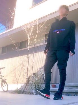 「アイテム（スニーカー）」を使った、y.sさん（メンズ・169cm）の冬コーディネート