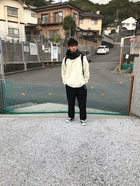 「niko and...（ニコアンド）のフリースジップポケプルオーバー（Tシャツ/カットソー、ホワイト系）」を使った、sakuraiさん（メンズ・173cm）の冬コーディネート